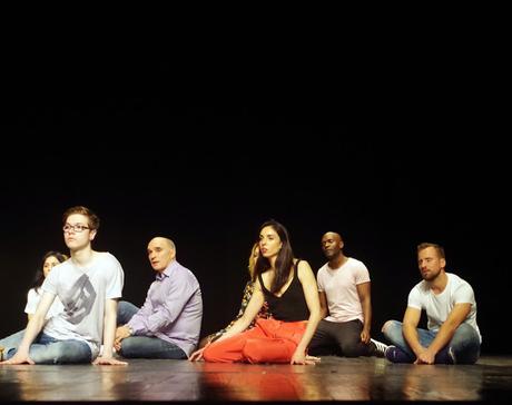 Opinión de The show must go on de la Compañía Nacional de Danza y con coreografía de Jérôme Bel Opinión de The show must go on de la Compañía Nacional de Danza y con coreografía de Jérôme Bel