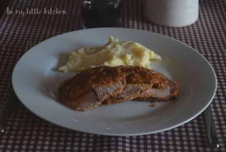 Roti de cerdo con salsa de verduras