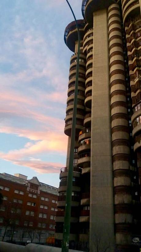 El transbordador B La imagen puede contener: cielo y exterior