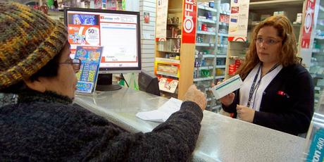 Estos los riesgos de entregar tu RUT en locales comerciales