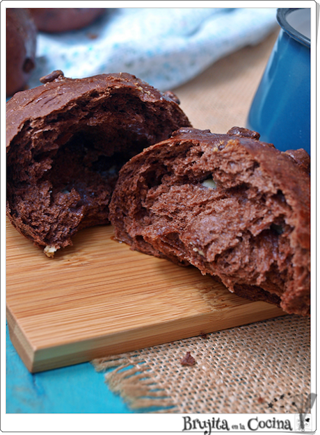 Bollos de leche condensada con chocolate