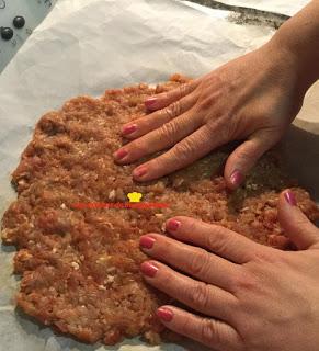 HAMBURGUESA GIGANTE RELLENA DE QUESO Y BACON