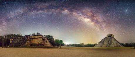 La mágica historia detrás de esta foto de Chichén Itzá bajo la vía láctea