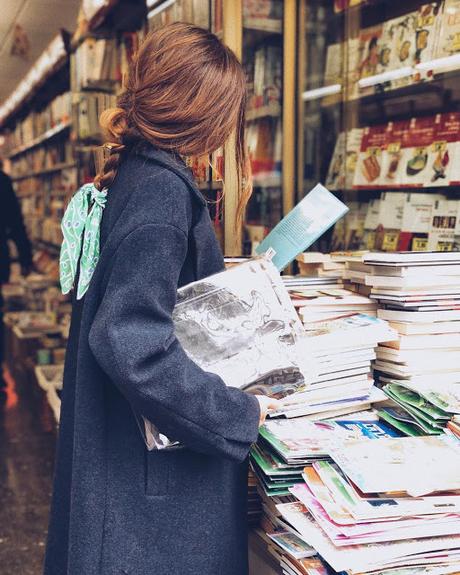 SPRING TRENDS; COMO LLEVAR LOS PAÑUELOS.-