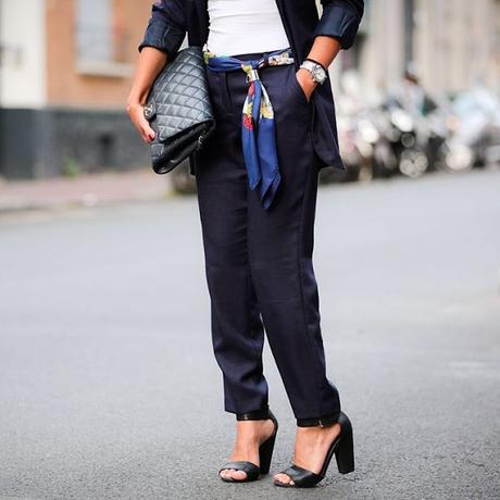 SPRING TRENDS; COMO LLEVAR LOS PAÑUELOS.-