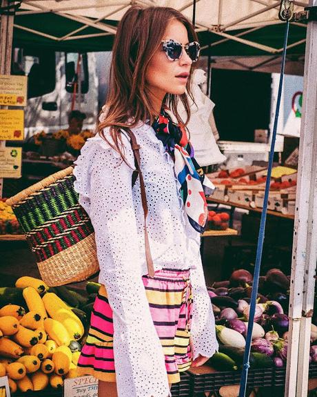 SPRING TRENDS; COMO LLEVAR LOS PAÑUELOS.-