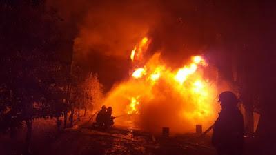 Impresionante incendio en la chacra de Javier Bertoldi: investigan si fue intencional