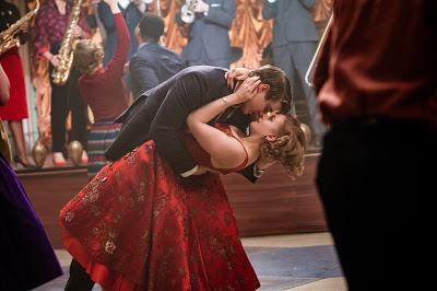 La casa torcida, Lo original suele ser lo mejor