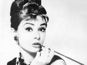 12 Frases de Audrey Hepburn que Siempre Deberíamos Recordar 450_1000