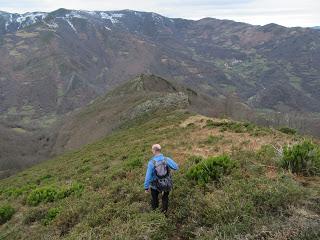 Por los praos y mayaos de L.lamas