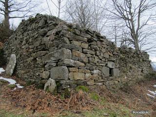 Por los praos y mayaos de L.lamas