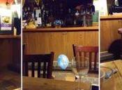 Foto fantasma niño jugando globo Gales