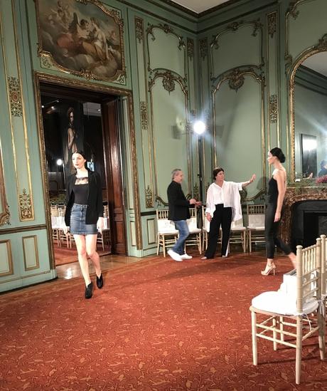 Claudia Arce presentó su desfile de alta costura con mirada española! Pitu Di Marco y Guillermo Azar coordinando el desfile