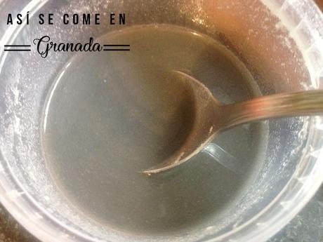 Mouse de pavo con crema de guisantes y encaje Mouse de pavo con crema de guisantes y encaje