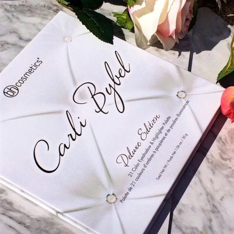 Carli Bybel Deluxe Edition Eyeshadow Palette . Reseña + Swatches .