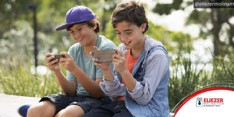 ¿Cuándo presentar a tus niños su primer smartphone?