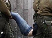 Eloísa González, mujer vive pie.