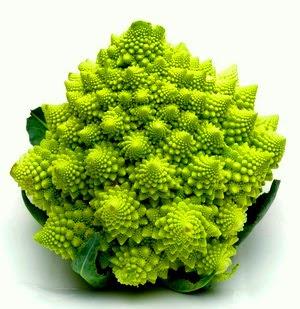 Romanescu con muselina de ajo