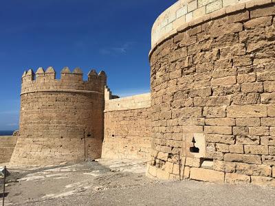 UNA ESCAPADA POR ALMERÍA (I)Entrada a la Alcazaba musulma...