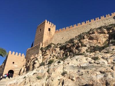 UNA ESCAPADA POR ALMERÍA (I)Entrada a la Alcazaba musulma...