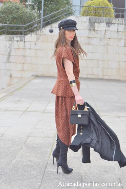 CAMISETA ASIMÉTRICA