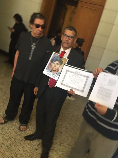 LA MEMORIA, LA MEMORIA, LA MEMORIA, que se venga también LA JUSTICIA, LA JUSTICIA. LA JUSTICIA. LA MEMORIA, LA MEMORIA, LA MEMORIA, que se venga también LA JUSTICIA, LA JUSTICIA. LA JUSTICIA.