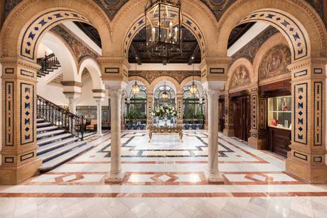Los emblemáticos arcos del hotel Alfonso XIII. (DR)