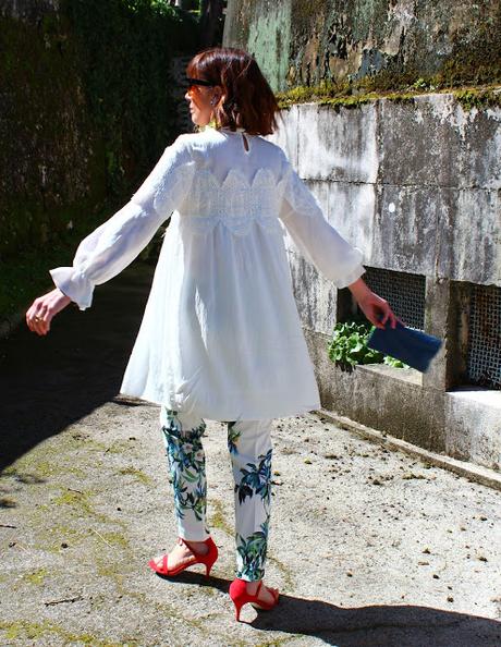 MIS LOOKS - FLORES Y BLANCO MIS LOOKS - FLORES Y BLANCO