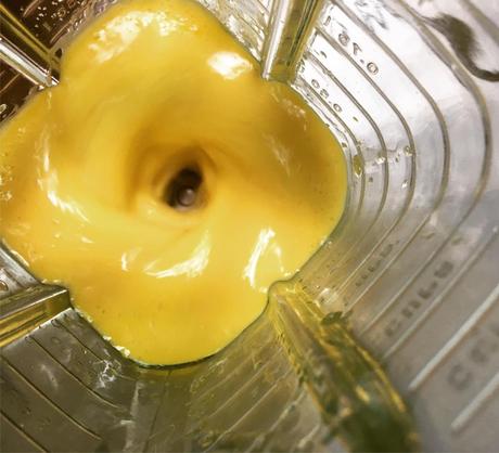 salsa de ajo (súper rápida) salsa de ajo (súper rápida)