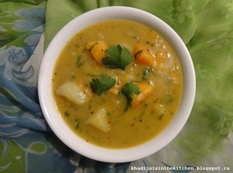 SOUPE DE POMMES DE TERRE ET PATATES DOUCES / WHITE POTATO AND SWEET POTATO SOUP / SOPA DE PATATAS Y BATATAS / حساء البطاطس و البطاطا الحلوة SOUPE DE POMMES DE TERRE ET PATATES DOUCES / WHITE POTATO AND SWEET POTATO SOUP / SOPA DE PATATAS Y BATATAS / حساء البطاطس و البطاطا الحلوة