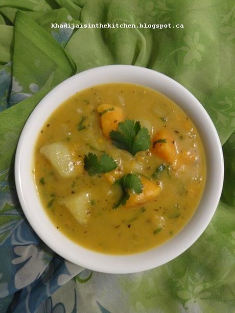 SOUPE DE POMMES DE TERRE ET PATATES DOUCES / WHITE POTATO AND SWEET POTATO SOUP / SOPA DE PATATAS Y BATATAS / حساء البطاطس و البطاطا الحلوة SOUPE DE POMMES DE TERRE ET PATATES DOUCES / WHITE POTATO AND SWEET POTATO SOUP / SOPA DE PATATAS Y BATATAS / حساء البطاطس و البطاطا الحلوة