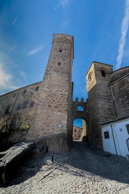 Tierra de conquistadores? Tierra de conquistadores?