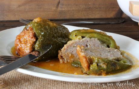 RECETA -  Pimientos rellenos de carne en salsa española