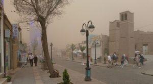 Increíble Una gran tormenta de arena se ‘traga’ a una ciudad iraní 2