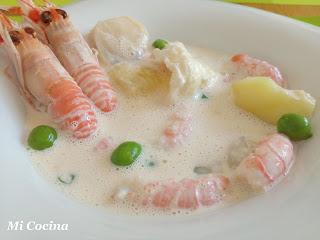 GAZPACHUELO DE CIGALAS DE MALAGA CON MAYONESA DE SU JUGO Y CORAL