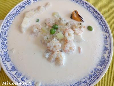 GAZPACHUELO DE CIGALAS DE MALAGA CON MAYONESA DE SU JUGO Y CORAL