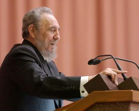 Fidel Castro: “El poder del pueblo se ejerce a través de la Asamblea Nacional”