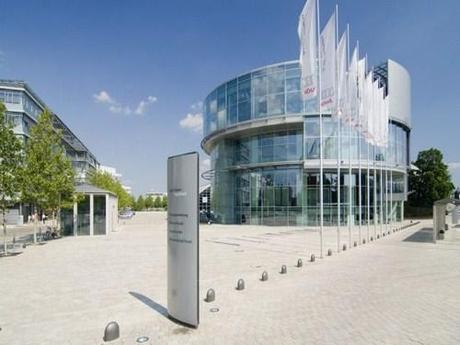 Ingolstadt, Alemania-Museo-Audi