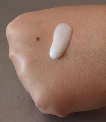 El Gel Limpiador y el Serum 360º “AcneXpert” de LULLAGE – la clave para la piel sin imperfecciones