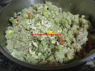 ENSALADA DE QUINOA, ATÚN Y AGUACATE