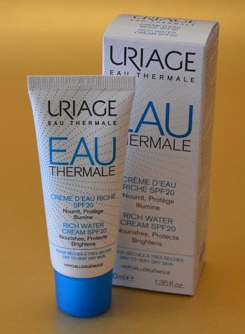 Rostro perfectamente hidratado con URIAGE