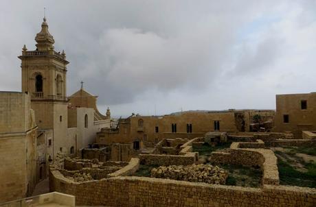 Qué ver en Gozo en un día, además de la ventana que se cerró Restos arqueológicos junto a la Catedral de Victoria que ver en Gozo