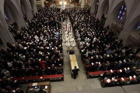 'La primera dama de la generación más grande': Barbara Bush honrada por su humor y calidez en el funeral en Houston