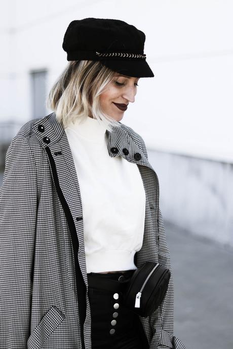 HOUNDSTOOTH COAT