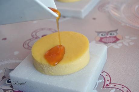 Tartitas de mató y miel con piñones