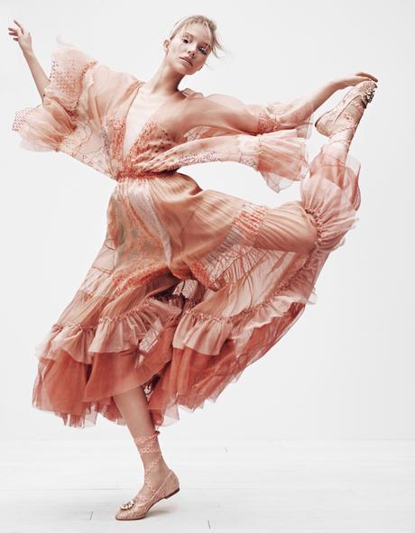 Sasha Luss o como reinventarse. De bailarina a Top Model Sasha Luss o como reinventarse. De bailarina a Top Model