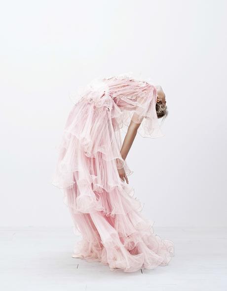 Sasha Luss o como reinventarse. De bailarina a Top Model Sasha Luss o como reinventarse. De bailarina a Top Model