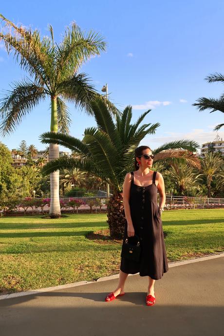 TENDENCIA VESTIDO CON BOTONES