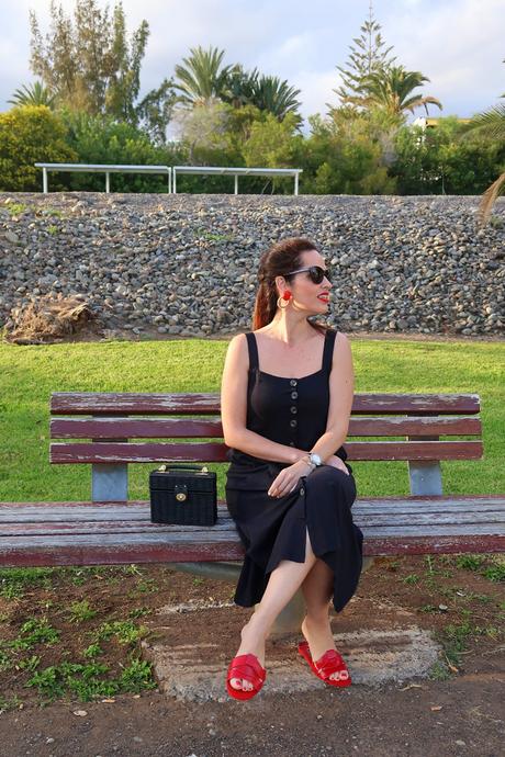 TENDENCIA VESTIDO CON BOTONES