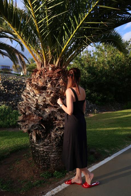 TENDENCIA VESTIDO CON BOTONES